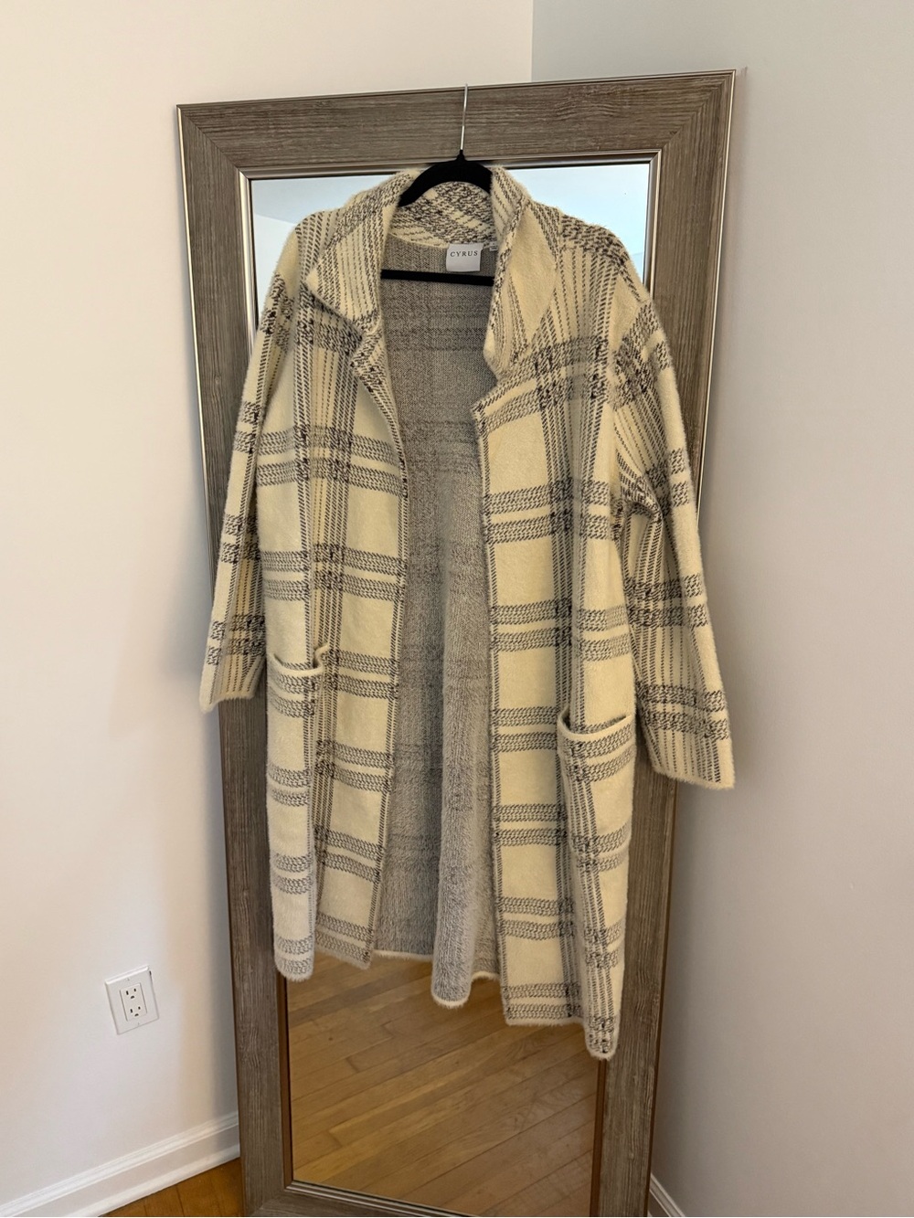 Cyrus Cream Plaid Open-Front Knit Sweater Coat